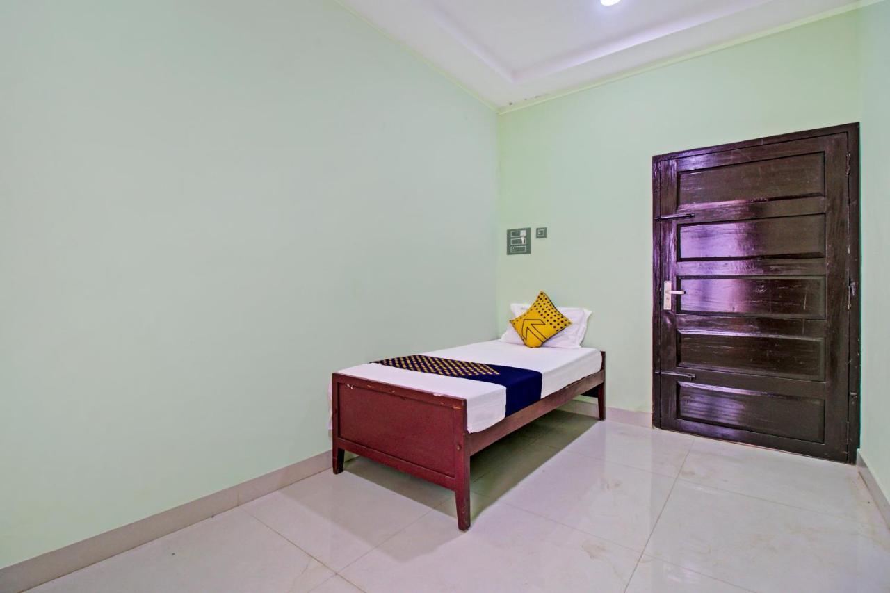 Spot On 73862 Jaya Tourist Home Varkala Dış mekan fotoğraf